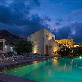 4 bedroom villa with infinity pool, Alcamo, sleeps 6-8